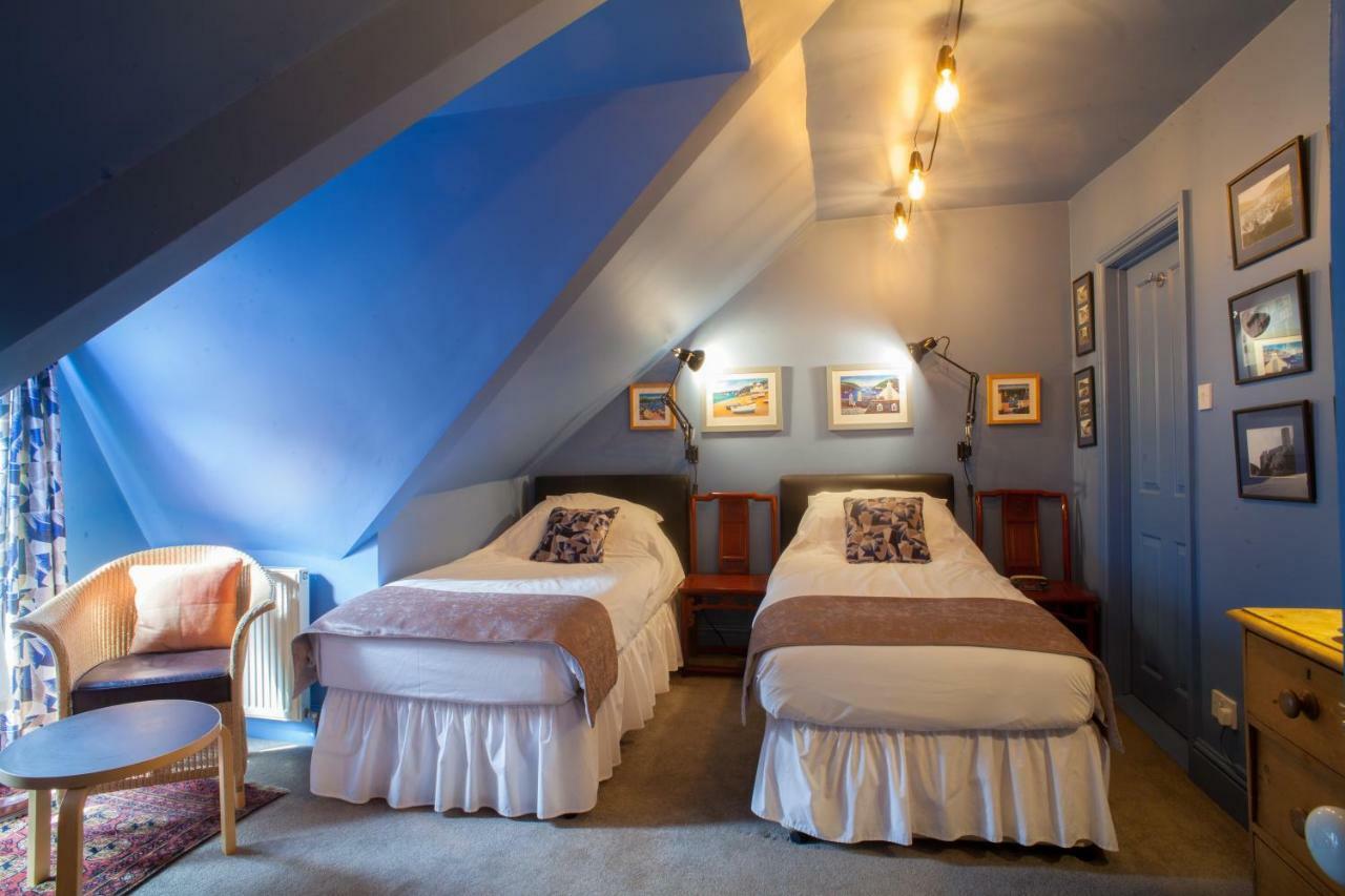 Hill View House Bed and Breakfast Dartmouth Eksteriør billede