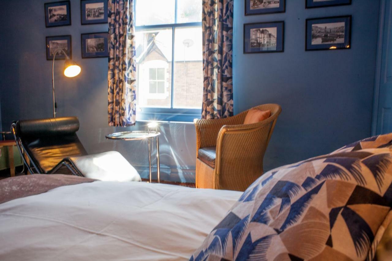 Hill View House Bed and Breakfast Dartmouth Eksteriør billede