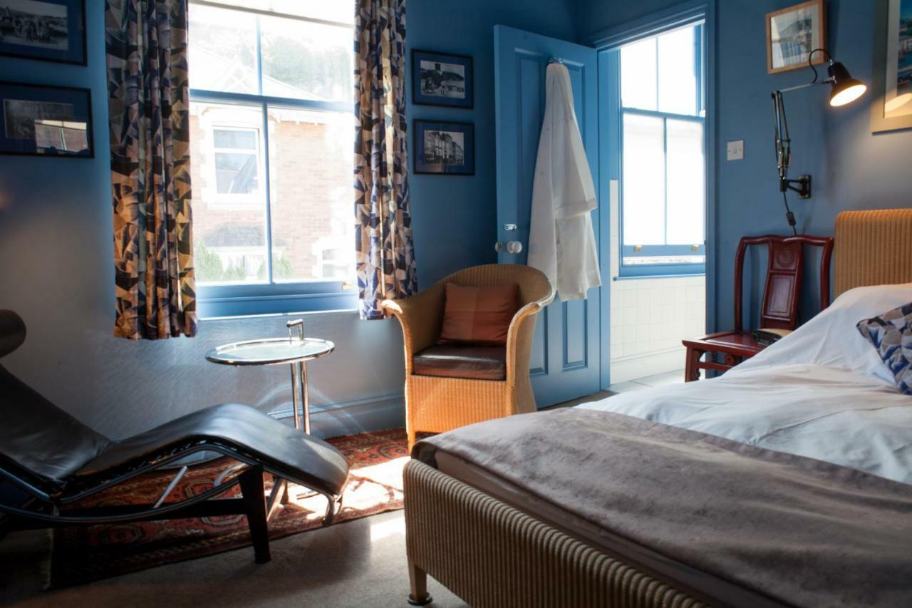 Hill View House Bed and Breakfast Dartmouth Eksteriør billede