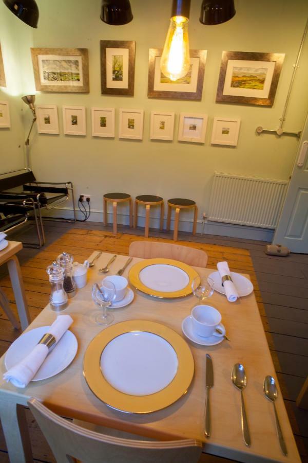 Hill View House Bed and Breakfast Dartmouth Eksteriør billede